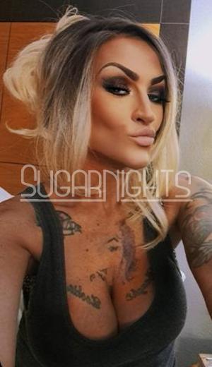 Charlii Laine Phoenix escort blonde selfie photo Charlii Laine Phoenix escort blonde selfie photo